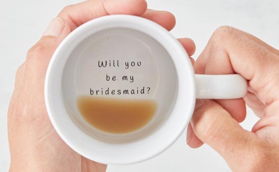 Mugg med texten Will you be my bridesmaid